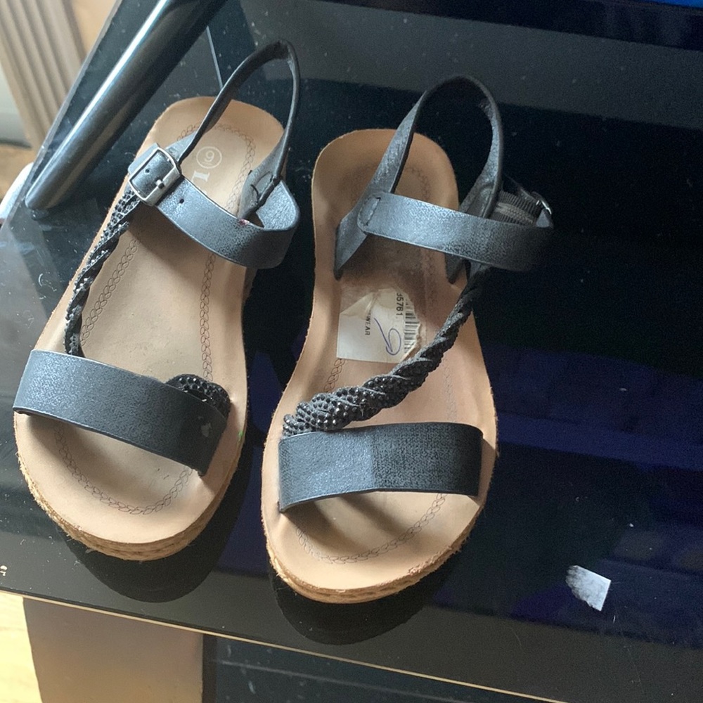 Lil girls sandals